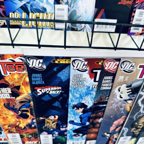 Teen Titans 20-30 32-39 Lot Zatara Infinite Identity Crisis Brother Blood - Picture 4 of 7